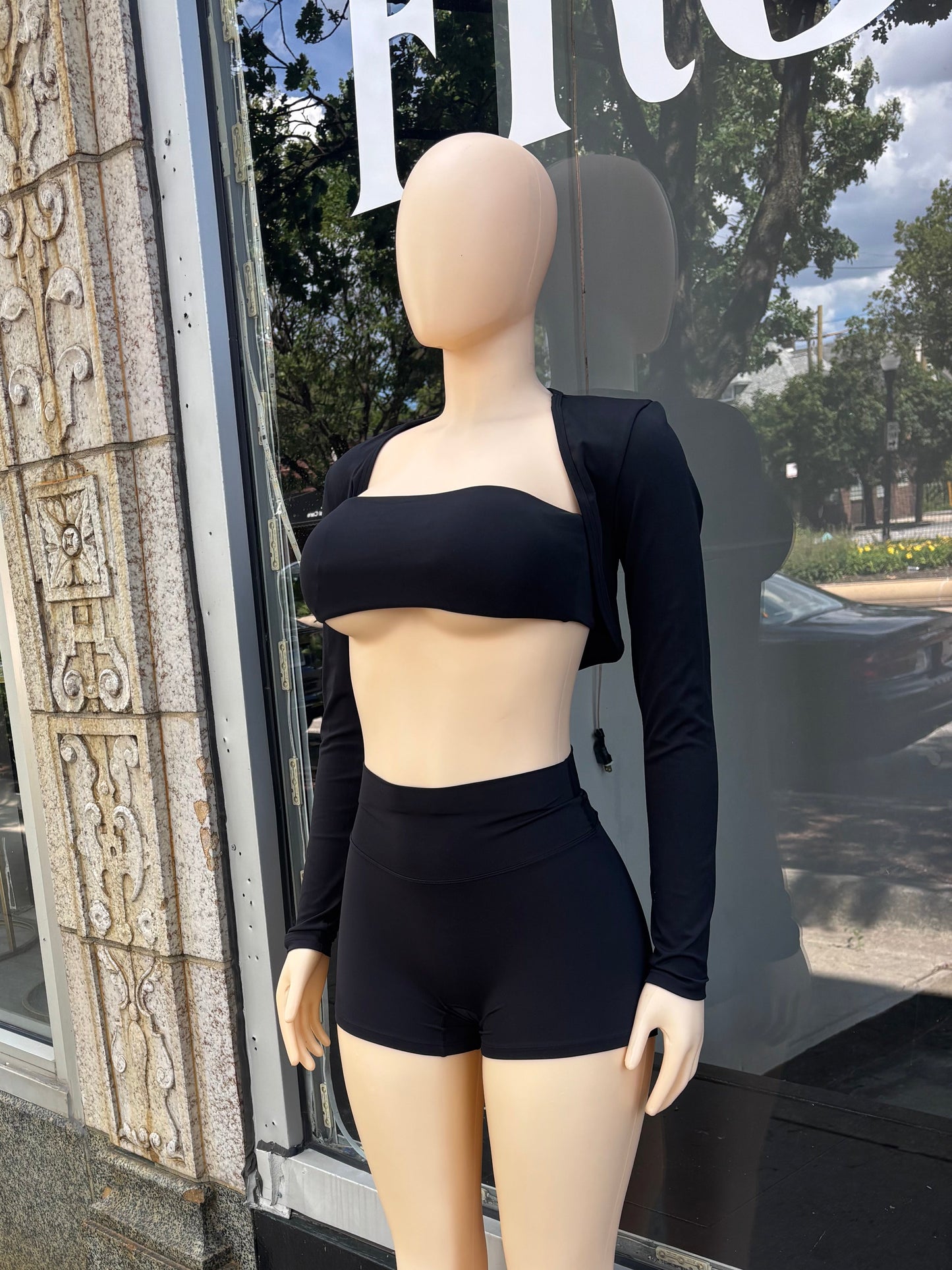 “ Bia” 3 piece Short Set
